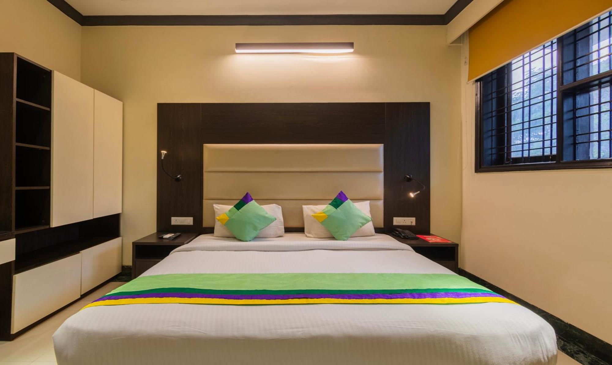 Super Townhouse Sushant Lok Phase 1 Formerly Hotel Neven Gurgaon Eksteriør bilde